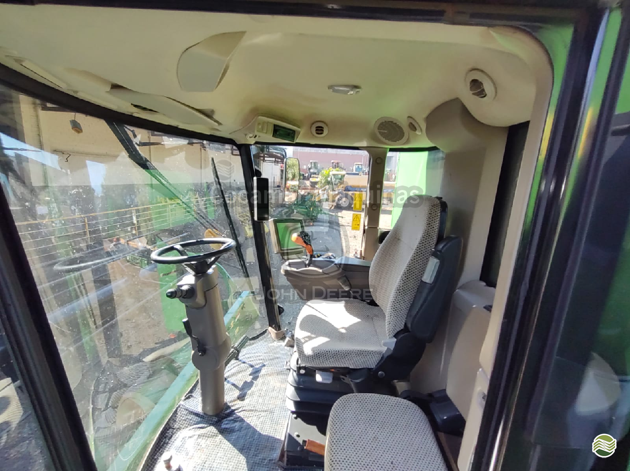 COLHEITADEIRA JOHN DEERE JOHN DEERE S440 Cocamar Máquinas - John Deere - Matriz MARINGA PARANÁ PR